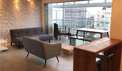 Apartamento à venda de 85 m² no Brooklin de 1 dormitório, 1 suite e 1 vaga.
