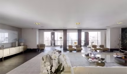 LInda Cobertura TRIPLEX à venda com 565 mts quadrados no coração da Vila Nova Conceicao