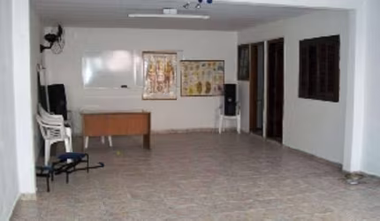 Sobrado na Região da Saúde, excelente localização com 3 dormitórios.