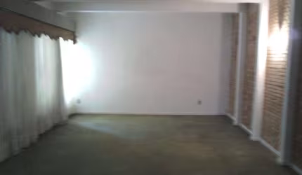 Casa com 390 m², 4 quartos