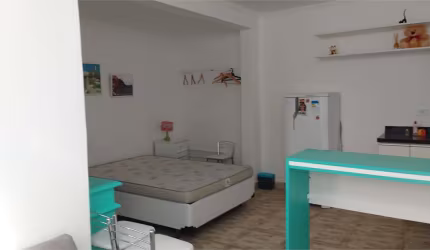 SOBRADO COM 3 DORMITÓRIOS, 2 VAGAS, ENTRADA LATERAL E EDICULA