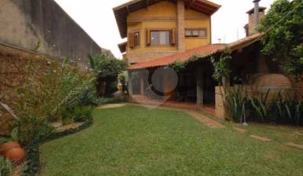 Imóvel é impecável! Casa com projeto diferenciado