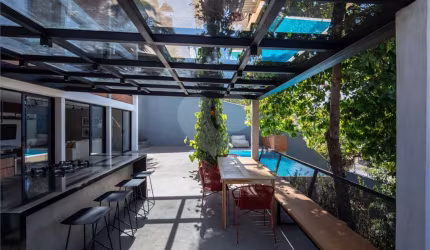 Casa â venda com 3 quartos e 1 suite no Pacaembu totalmente reformada em 2022 com vista e quintal