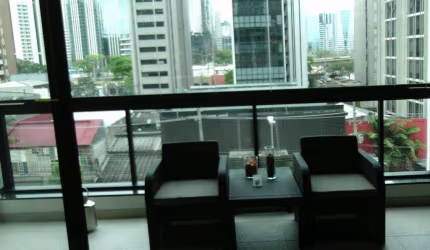 Apartamento à venda com 66m², 1 suíte e 1 vaga.