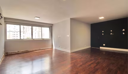APARTAMENTO REFORMADO NO JARDINS!!