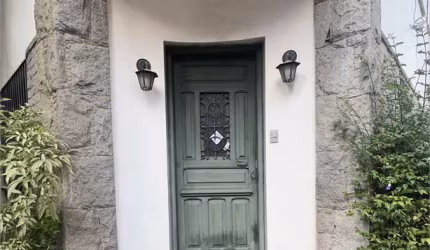 Linda Casa de Vila nos Jardins!