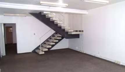 Sobrado próximo à Sena Madureira