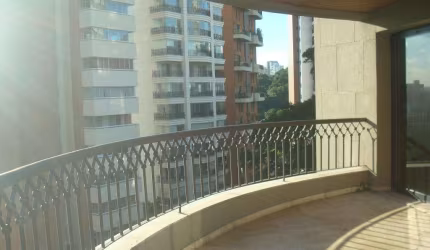 Apartamento para Locação com 4 Suítes.