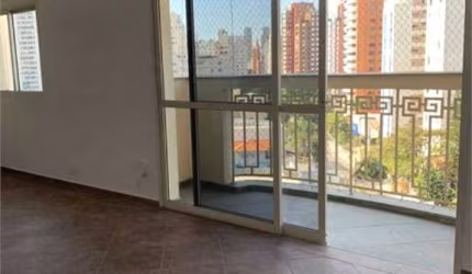 Apartamento 3 dormitórios 2 suítes 3 vagas, elevador social privativo, Moema Pássaros!