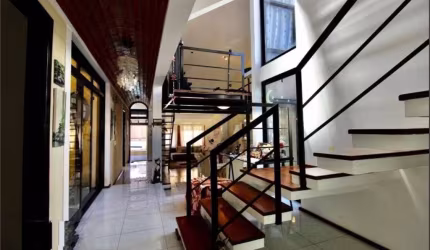 BROOKLIN NOVO - MONÇÕES .Casa com piscina , área gourmet , pé direito duplo , 5 dormitórios