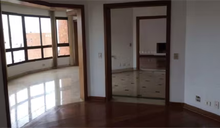 Apartamento perto da Escola Nossa Senhora do Morumbi