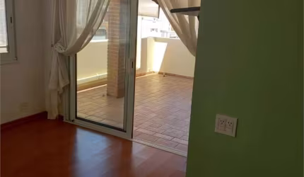 Cobertura Duplex de 350m2, 4 suítes, lavabo, 3 vagas demarcadas, no Campo Belo.