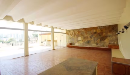 VENDA E LOCAÇAÕ  LINDA CASA PACAEMBÚ vista permanente para o vale!!