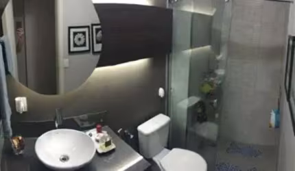 Excelente apartamento na Vila Gumercindo, andar alto, prédio novo, 03 dormitórios, 01 suítes e 01 va