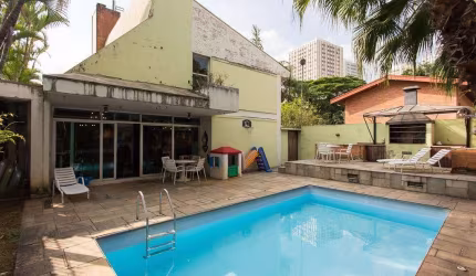 Casa no Boaçava. 357 m² de terreno.