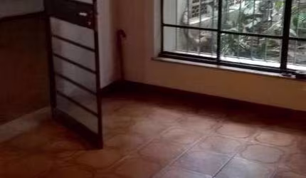 casa térrea próxima ao metrô São judas