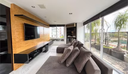 Cobertura Duplex em Moema Pássaros À Venda – 3 Suítes 4 Vagas – 373m² – Vista para o Parque Ibirapuera