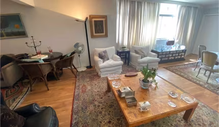 Apartamento reformado, 3 dorms 1 suite com closet 1 dorm com coset  e 1 vaga