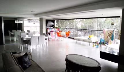 Apartamento com 256 m², 3 suítes, 4  vagas + depósito, lazer completo!