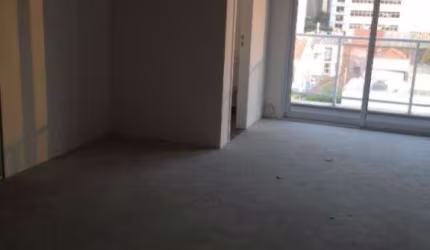 Sala comercial de 49,35 m2 com banheiro, varanda e 2 vagas de garagem em edifício novo.