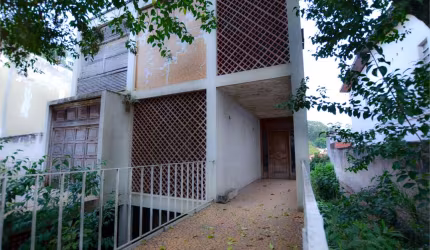Pacaembu , casa para reforma