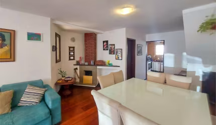 Oportunidade Chácara Monte Alegre! Casa com 3 dormitórios e quintal
