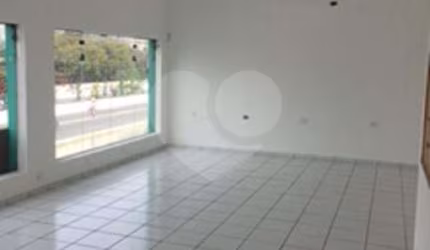 Maravilhoso imóvel comercial , próximo ao shopping e grandes avenidas.