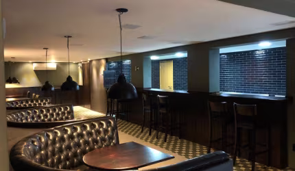Sobrado Comercial a venda no Bixiga