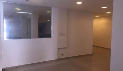 Excelente oportunidade de LOCAÇÃO COMERCIAL na divisa de Vila Nova e Vila Olímpia