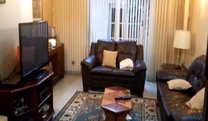 LINDA CASA EM SUMARÉ COM 3 DORMITORIOS