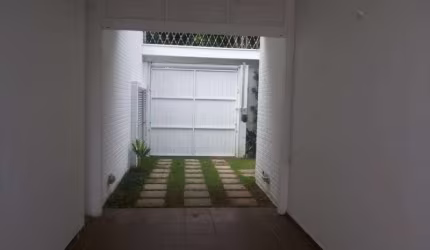 Térrea isolada. Residencial , em Moema