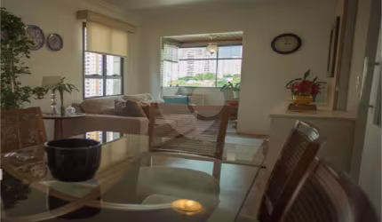 Apartamento a venda Vila Romana, 3 dormitórios, 1 suíte, 2 vagas, piscina, churrasqueira