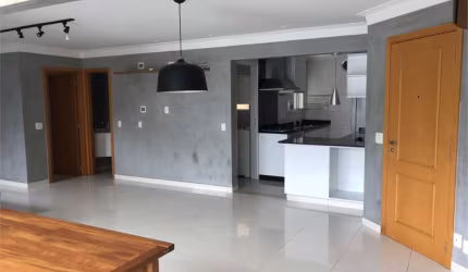 Apartamento  com 93m², 2 quartos e 2 vagas