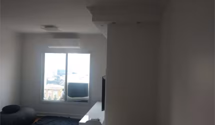Perdizes, totalmente reformado com ar condicionado em todos os ambientes!