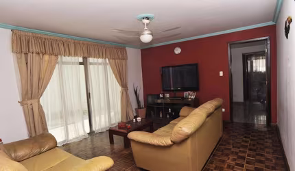 Sobrado a venda no Campo Belo - 370 m² de terreno