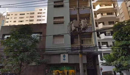 Prédio inteiro! Excelente investimento.