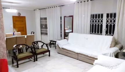Sobrado Isolado  a venda