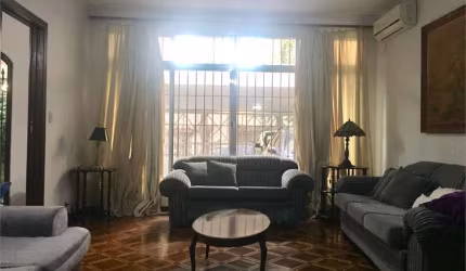 SOBRADO COM 450M² PARA VENDA OU LOCAÇÃO 4 DORMITÓRIOS 2 SUÍTES 4 VAGAS PLANALTO PAULISTA SP