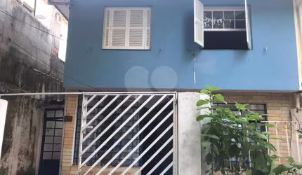 Casa de vila a venda na Vila Olímpia, com 3 dormitórios e 4 vagas