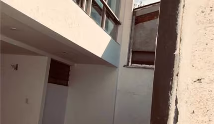 VILA OLÍMPIA, 500m² de terreno e 238m² AU