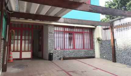 Sobrado Comercial/Residencial à venda de 319 m² em Pinheiros de 3 quartos e 4 vagas.