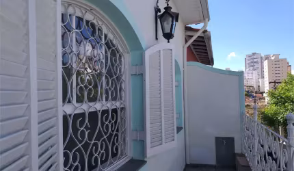 Sobrado para fins Residencial/Comercial em rua tranquila e arborizada na Saúde!