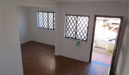 Casa 04 Dormitórios - Metrô Praça da Árvore