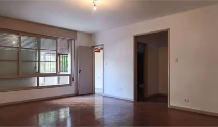 Apartamento Garden à venda de 226 m² na Bela Vista de 3 quartos e 1 vaga.