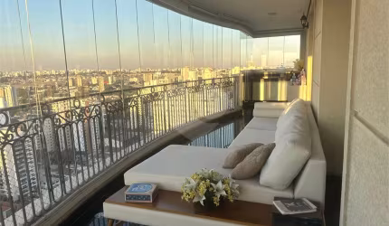 Apartamento 4 suítes, 6 vagas em prédio com lazer completo no Campo Belo