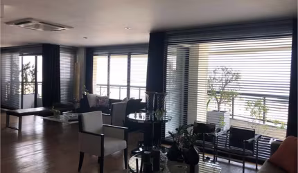 Espetacular cobertura duplex com vista no Paraiso!