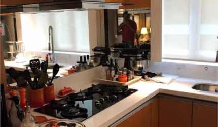 Linda casa em condominio fechado,