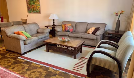 Sobrado de 187 m², 3 dormitórios, 1 suíte, 2 vagas, edicula, home office no Jardim da Saúde!