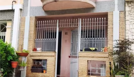 Sobrado na Bela Vista, 105 m2 - 2 vagas -