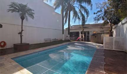 Casa de Alto Padrão-Planalto Paulista-340 m² terreno 3 dorm. 1 suíte 4 vagas Piscina Churrasqueira